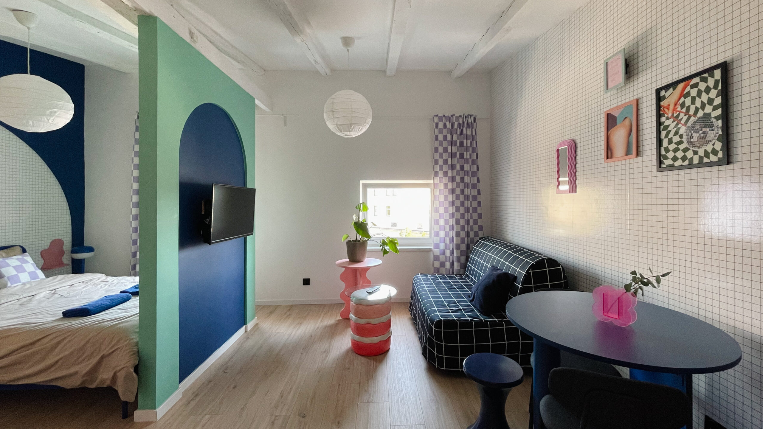 wn臋trze mieszkania na poddaszu