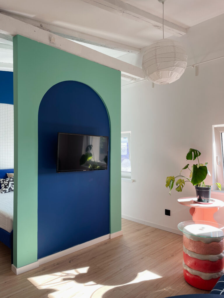 wn臋trze mieszkania na poddaszu