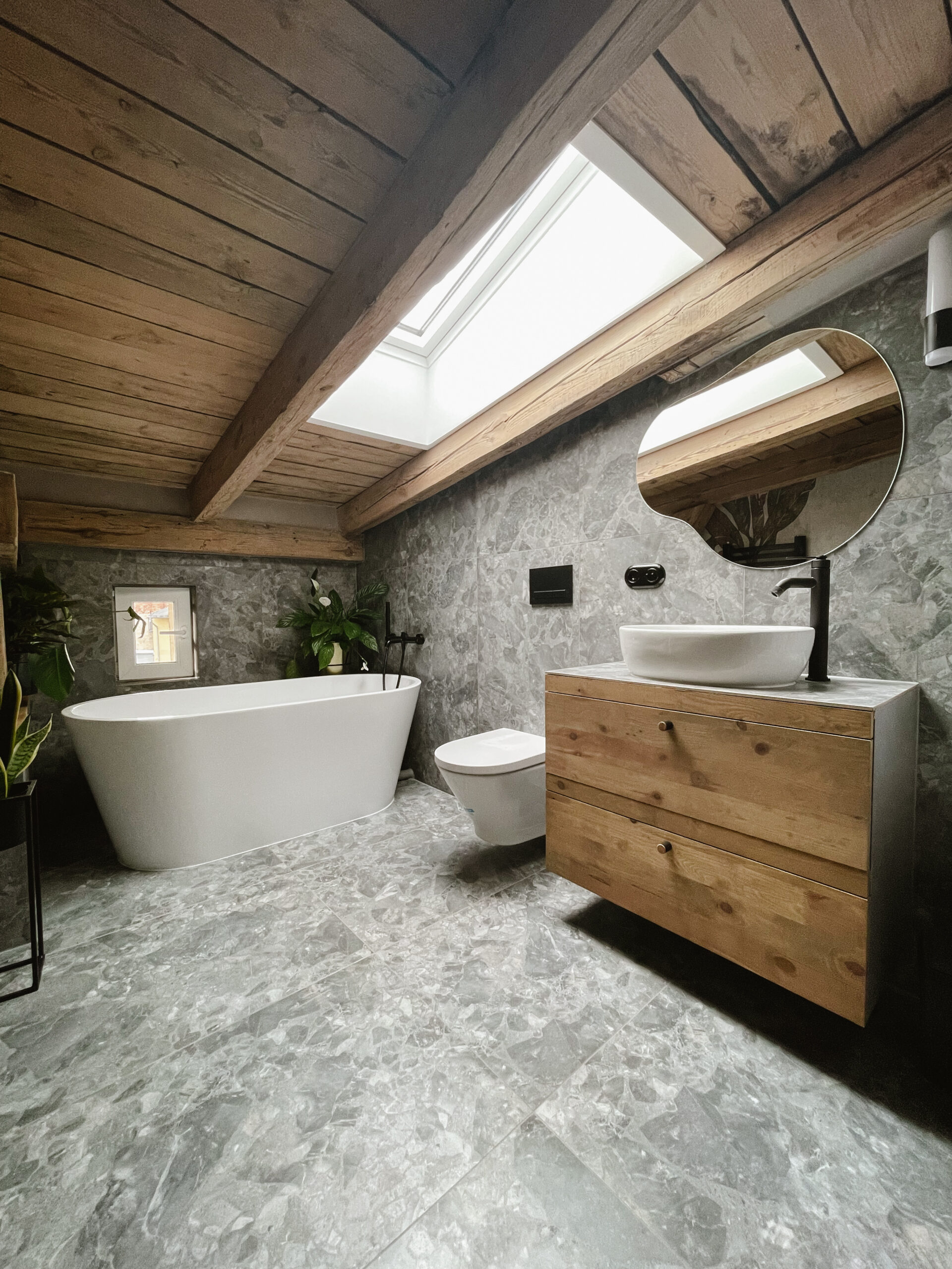 łazienka na poddaszu