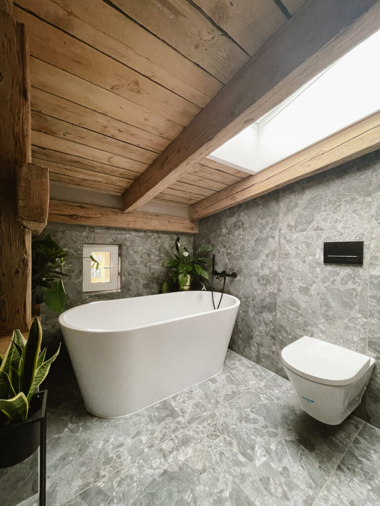 łazienka na poddaszu