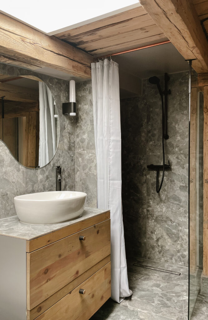 łazienka na poddaszu